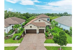 11941 HUNTERS CREEK ROAD, VENICE, FL 34293 - MLS#MFRA4664549