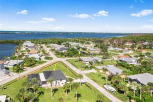 915 SUNCREST LANE, ENGLEWOOD, FL 34223 - MLS#MFRA4664610