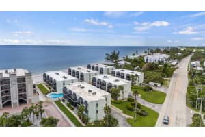 2810 N Beach Rd #106, ENGLEWOOD