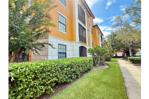 8351 38TH STREET CIRCLE, SARASOTA, FL 34243 - MLS#MFRA4664680