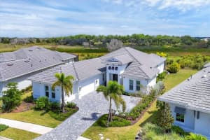 8368 SEA GLASS COURT, SARASOTA, FL 34240 - MLS#MFRA4664686