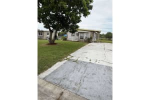 817 29th St E, BRADENTON