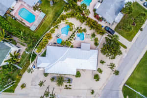 5701 HOLMES BOULEVARD, HOLMES BEACH, FL 34217 - MLS#MFRA4664743