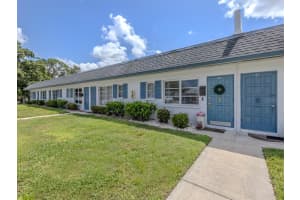 4444 SWIFT ROAD, SARASOTA, FL 34231 - MLS#MFRA4664749