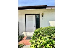 5400 34TH ST W #F16, BRADENTON, FL 34210 Sold 11/10/25