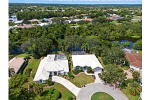 7424 EATON COURT, UNIVERSITY PARK, FL 34201 - MLS#MFRA4664776