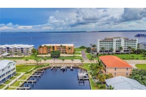 290 LEWIS CIRCLE CIRCLE, PUNTA GORDA, FL 33950 - MLS#MFRA4664780