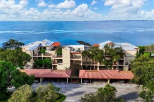 6430 SUN EAGLE LANE, BRADENTON, FL 34210 - MLS#MFRA4664788