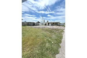 6903 BAYOU LANE, BRADENTON, FL 34207 - MLS#MFRA4664831