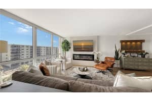 707 GULFSTREAM AVENUE, SARASOTA, FL 34236 - MLS#MFRA4664851