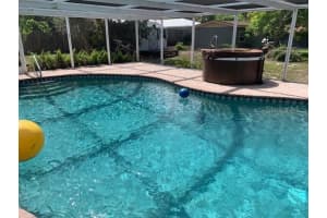 436 POINCIANNA DRIVE, SARASOTA, FL 34243 - MLS#MFRA4664875