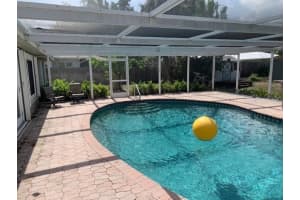 436 POINCIANNA DRIVE, SARASOTA, FL 34243 - MLS#MFRA4664875