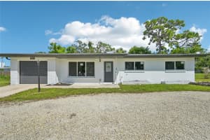 1605 BANYAN DRIVE, VENICE, FL 34293 - MLS#MFRA4664905