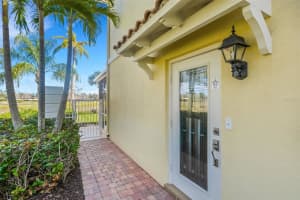 7812 BERGAMO AVENUE, SARASOTA, FL 34238 - MLS#MFRA4664927