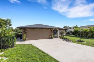 1842 COUNTRY MEADOWS COURT, SARASOTA, FL 34235 - MLS#MFRA4664987