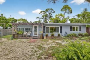 332 E Langsner St, ENGLEWOOD