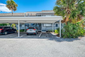 255 FENWICK DRIVE, VENICE, FL 34285 - MLS#MFRA4665037