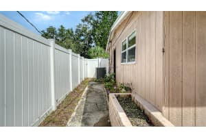 2127 VINSON AVENUE, SARASOTA, FL 34232 - MLS#MFRA4665046