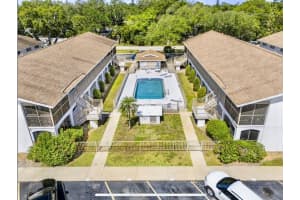 4035 SCHOOL AVENUE, SARASOTA, FL 34231 - MLS#MFRA4665060