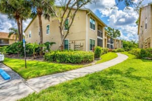 4001 CROCKERS LAKE BOULEVARD, SARASOTA, FL 34238 - MLS#MFRA4665066