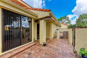 5362 HUNTINGWOOD COURT, SARASOTA, FL 34235 - MLS#MFRA4665069