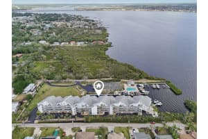 515 Leffingwell Ave #211 Ellenton, FL 34222 - Off Market
