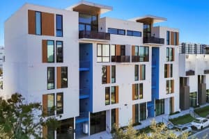 1558 4th St #216, SARASOTA