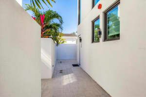 1558 4TH STREET, SARASOTA, FL 34236 - MLS#MFRA4665163