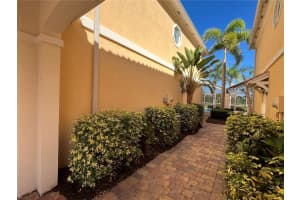 1707 BURGOS DRIVE, SARASOTA, FL 34238 - MLS#MFRA4665194