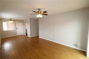 3001 BEE RIDGE ROAD, SARASOTA, FL 34239 - MLS#MFRA4665239