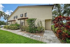 5785 GARDENS DRIVE, SARASOTA, FL 34243 Sold 12/05/25