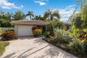 442 SHORE DRIVE, SARASOTA, FL 34234 - MLS#MFRA4665297