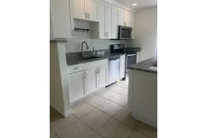 4731 VIOLET AVENUE, SARASOTA, FL 34233 - MLS#MFRA4665302