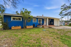 418 EDWARDS DRIVE, SARASOTA, FL 34243 - MLS#MFRA4665321