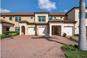 10047 Crooked Creek Dr #202, VENICE