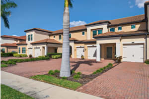 10047 CROOKED CREEK DRIVE, VENICE, FL 34293 - MLS#MFRA4665376