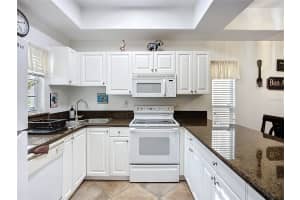 8330 GLENROSE WAY, SARASOTA, FL 34238 Sold 11/21/25