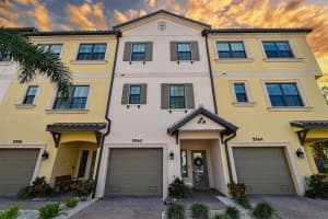5560 CANNES CIRCLE, SARASOTA, FL 34231 - MLS#MFRA4665433