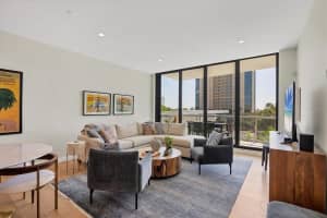 300 PINEAPPLE AVENUE, SARASOTA, FL 34236 - MLS#MFRA4665439