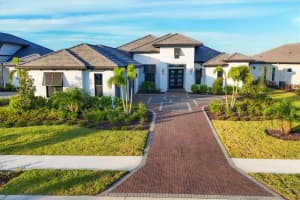 1209 Blue Shell Loop, SARASOTA
