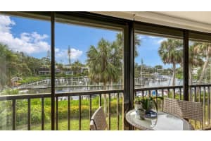 1611 CLOWER CREEK DRIVE, SARASOTA, FL 34231 - MLS#MFRA4665509