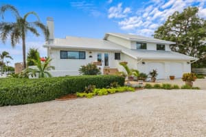 505 75TH STREET, HOLMES BEACH, FL 34217 - MLS#MFRA4665534