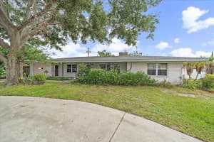 2340 VALENCIA DRIVE, SARASOTA, FL 34239 - MLS#MFRA4665584