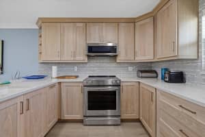 9393 MIDNIGHT PASS ROAD, SARASOTA, FL 34242 - MLS#MFRA4665585