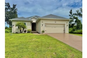 105 RED CEDAR PARK, ROTONDA WEST, FL 33947 - MLS#MFRA4665588