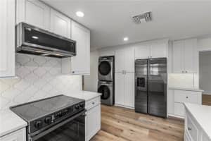 3819 SHORE ACRES BOULEVARD, ST PETERSBURG, FL 33703 - MLS#MFRA4665611