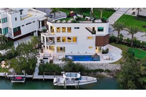 1406 Tangier Way, SARASOTA