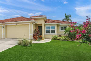 821 Sorrento Pl, NOKOMIS