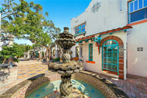 2830 BAY SHORE CIRCLE, SARASOTA, FL 34234 - MLS#MFRA4665647