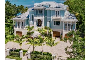 659 Key Royale Dr, HOLMES BEACH